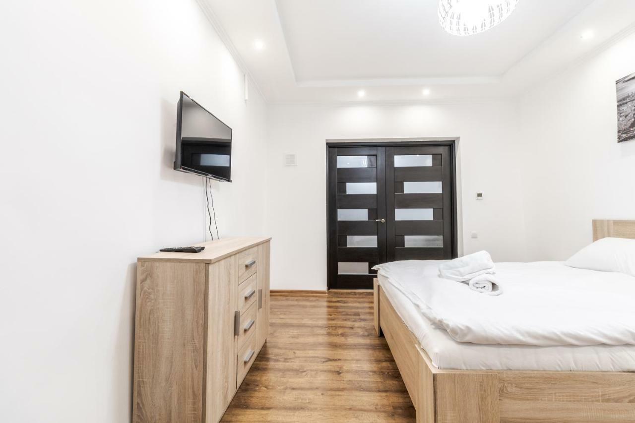 Homey Apartment Львів Екстер'єр фото