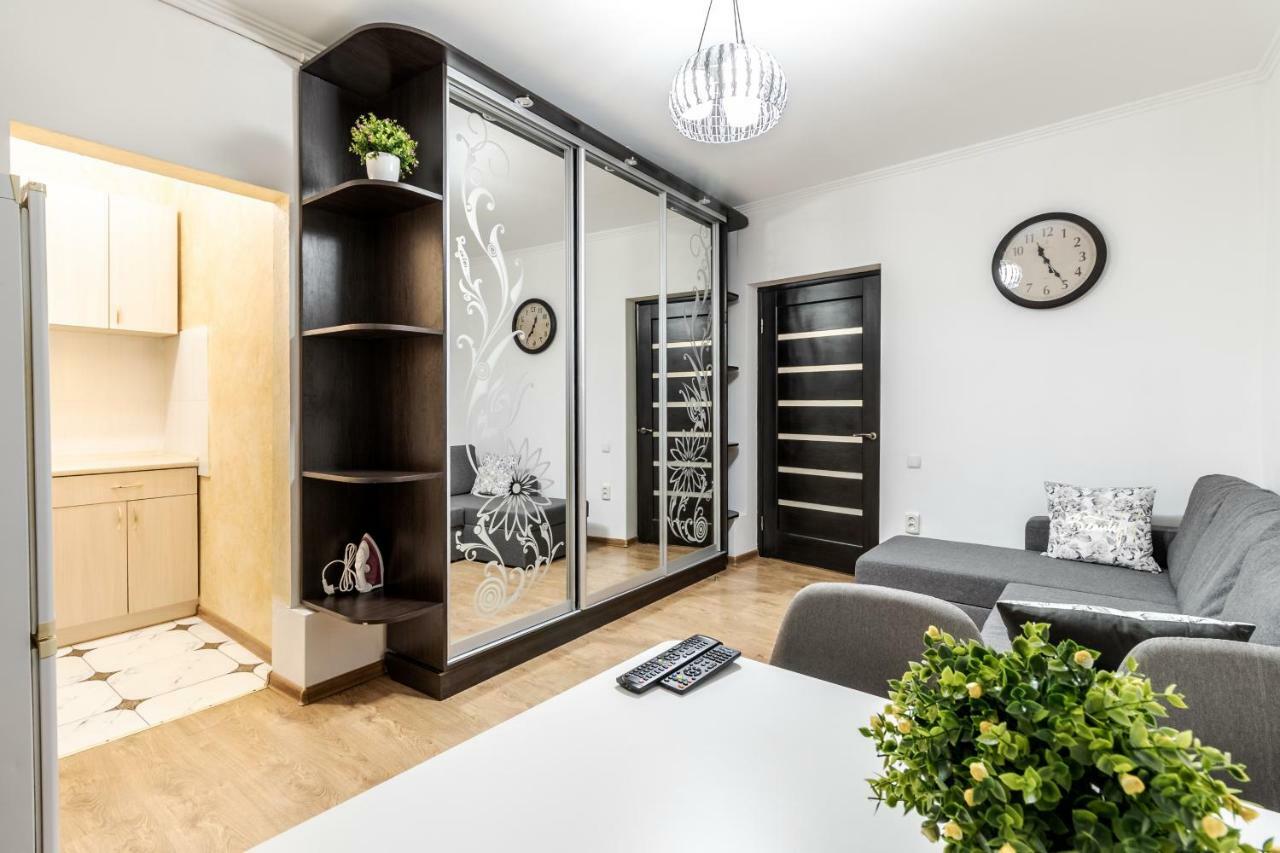 Homey Apartment Львів Екстер'єр фото