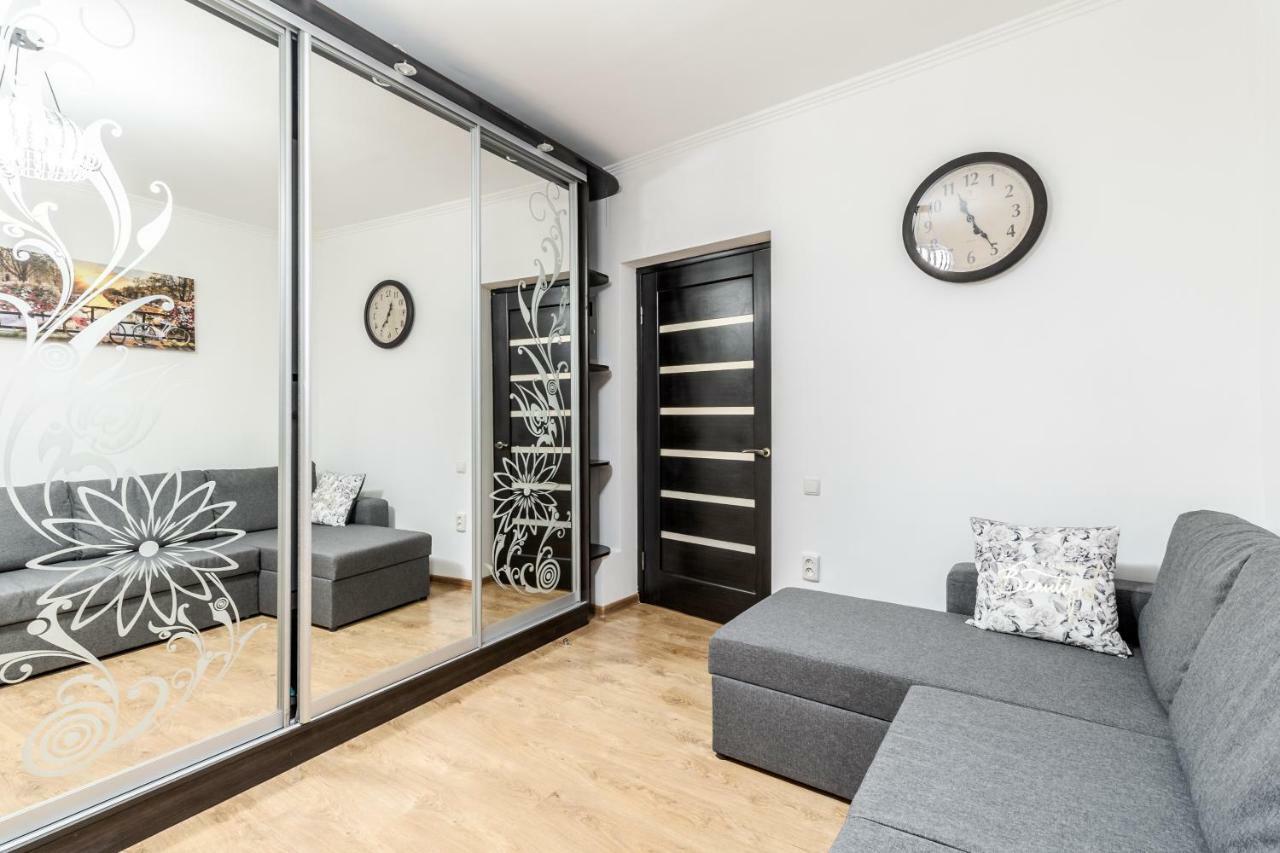 Homey Apartment Львів Екстер'єр фото