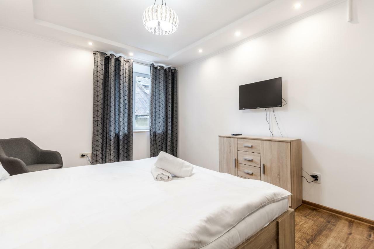 Homey Apartment Львів Екстер'єр фото