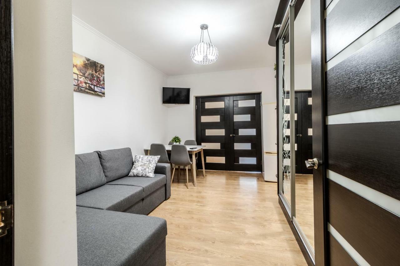 Homey Apartment Львів Екстер'єр фото